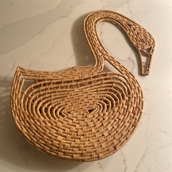 Vintage Woven Swan Wall Decor 3-piece - Picture 6 of 6